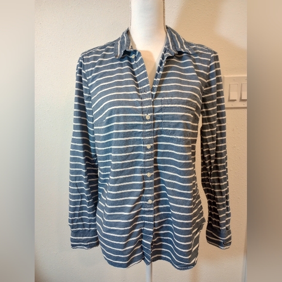 GAP Striped Chambray Top, Sz M - Picture 5 of 7